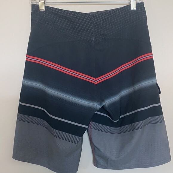 Billabong Board Shorts 28 - Picture 4 of 15